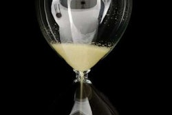 Hourglass E1291327868144