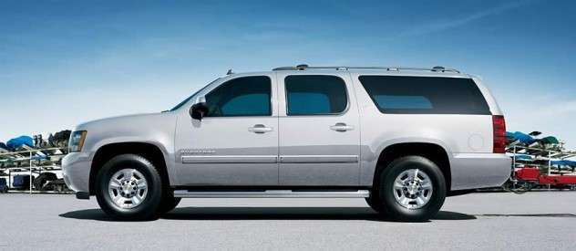 Chevrolet Suburban Lt E1286244430412