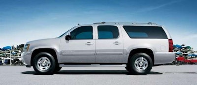 Chevrolet Suburban Lt E1286244430412