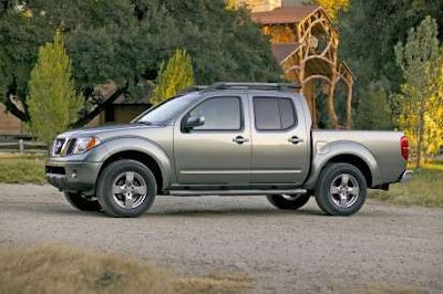 Nissan Frontier Crew Cab E1286287187270