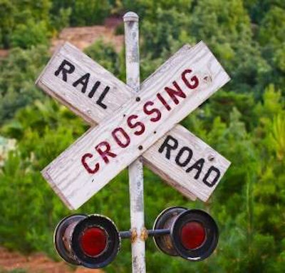 Rr Crossing E1312386899371