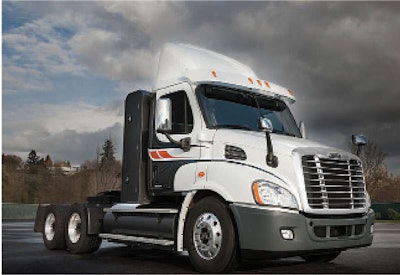 Freightliner announced that its Cascadia 113-inch BBC daycab soon will be available with natural gas technology using the Cummins ISX12 G engine.