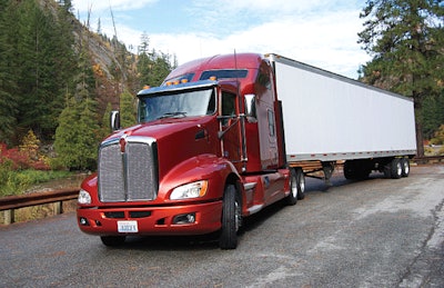 The Kenworth T660 features a compelling blend of conventional styling and aerodynamics aggressive enough to merit SmartWay certification by the U.S. Environmental Protection Agency.