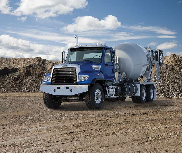 freightliner 114sd