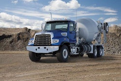 freightliner 114sd