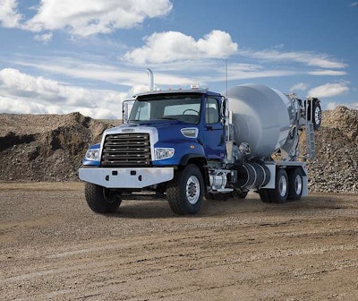 Freightliner 114sd