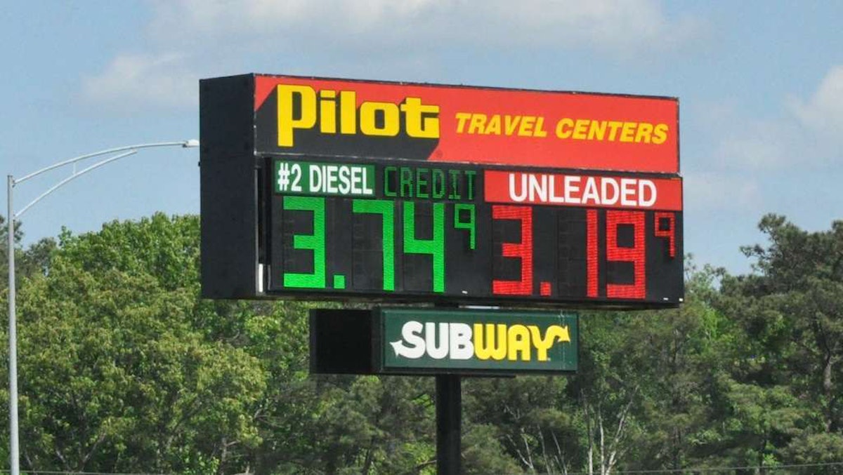 Former Pilot Flying J President Mark Hazelwood 7 Others Indicted On Fraud Charges In Fuel Rebate Scheme Commercial Carrier Journal