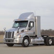 Freightliner partnered with Cummins Westport to offer the ISX12 G heavy-duty natural gas engine in the Cascadia 113 Day Cab.