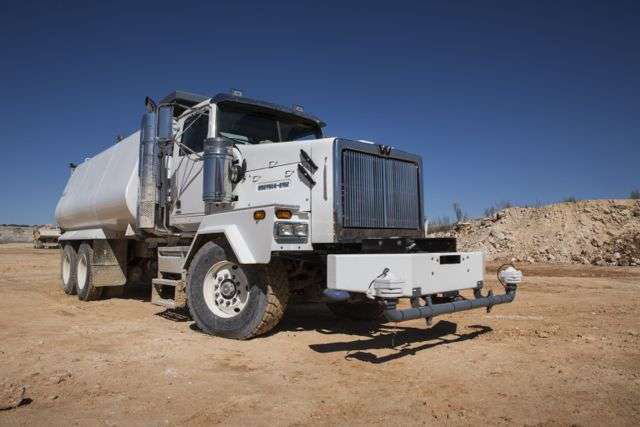 western_star_water_truck