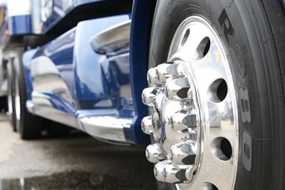 Lightweight aluminum wheels such as Alcoa’s DuraBright line have gained widespread acceptance throughout the industry.
