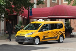 TransitConnectTaxi_01_HR
