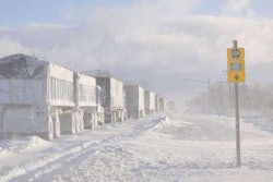 snow-trucks1
