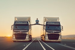 volvo_trucks_van_damme_epic_split