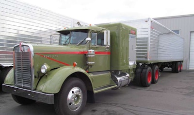 Dan Thomas’s 1957 Kenworth 925 features an aeroliner sleeper that was built in Spokane, Wash, and was commonly used on Kenworth trucks in the late 50s. The truck originally did not have a sleeper and was used to haul flatbed trailers.