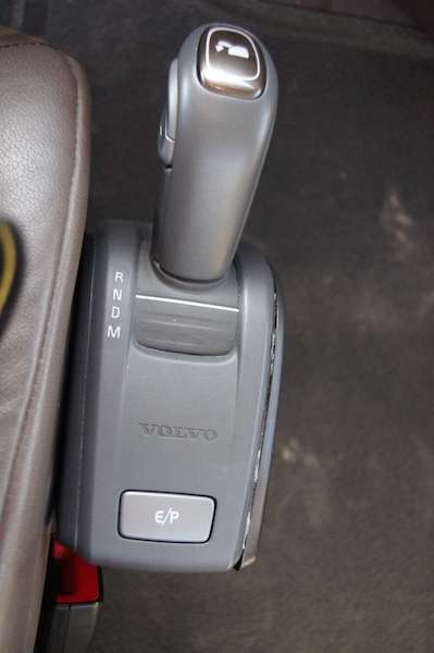 The I-Shift automated manual transmission has been so popular with new-truck buyers – 71 percent are choosing it – that it’s now the tractor’s standard offering, Spence said.