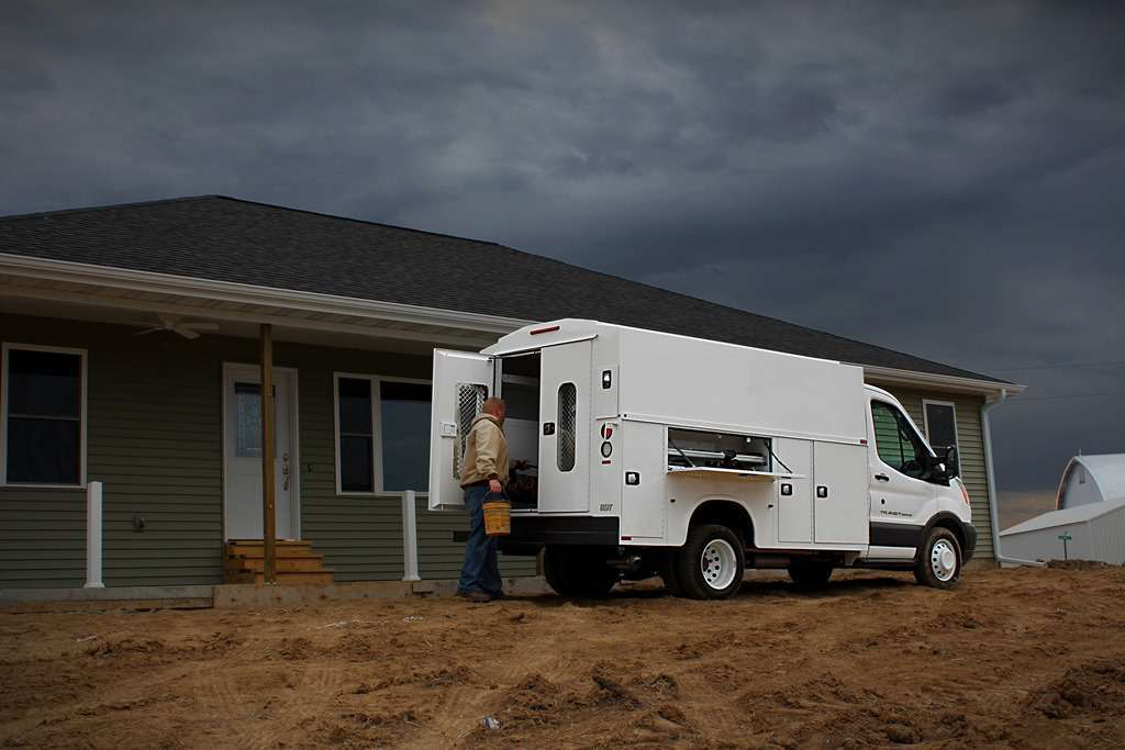 Ford_Transit_KUV_Vocational_11