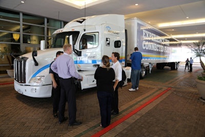 Click on the image to see a photo gallery of PeopleNet’s user conference