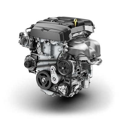 2015-Chevrolet-Colorado-4Cylinder-030-medium