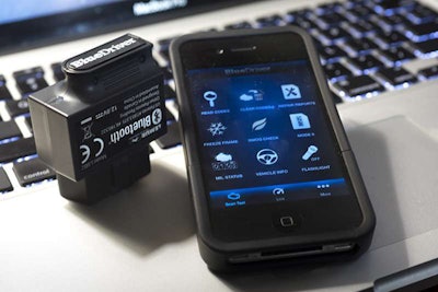 LemurBlueDriverBWS_0777