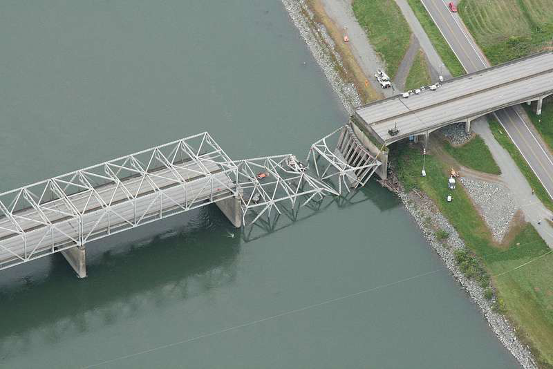 i-5 bridge collapse in Washington