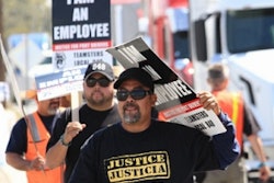 Pacer Cartage drivers protesting in November, claiming they were misclassified as contractors when they were in fact employees and the carrier denied them wages based on that. A judge recently sided with the drivers. (Photo from the Teamsters Union)