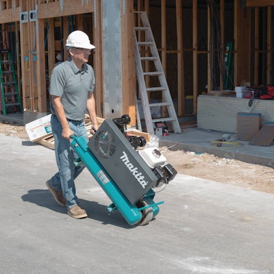 Makita_MAC5501G_Action_Shot_1_1500