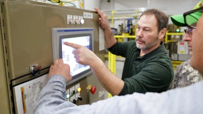 A unique element of the Ford’s F-150 program is the ‘train the trainer’ model where workers become subject matter experts on the new equipment for their respective plant, enabling them to train the crew they work with on a daily basis.