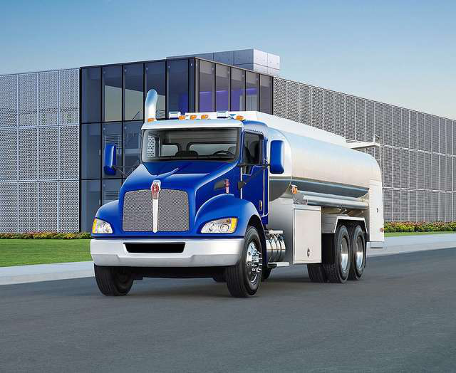 16670575866_493ff671d5_z