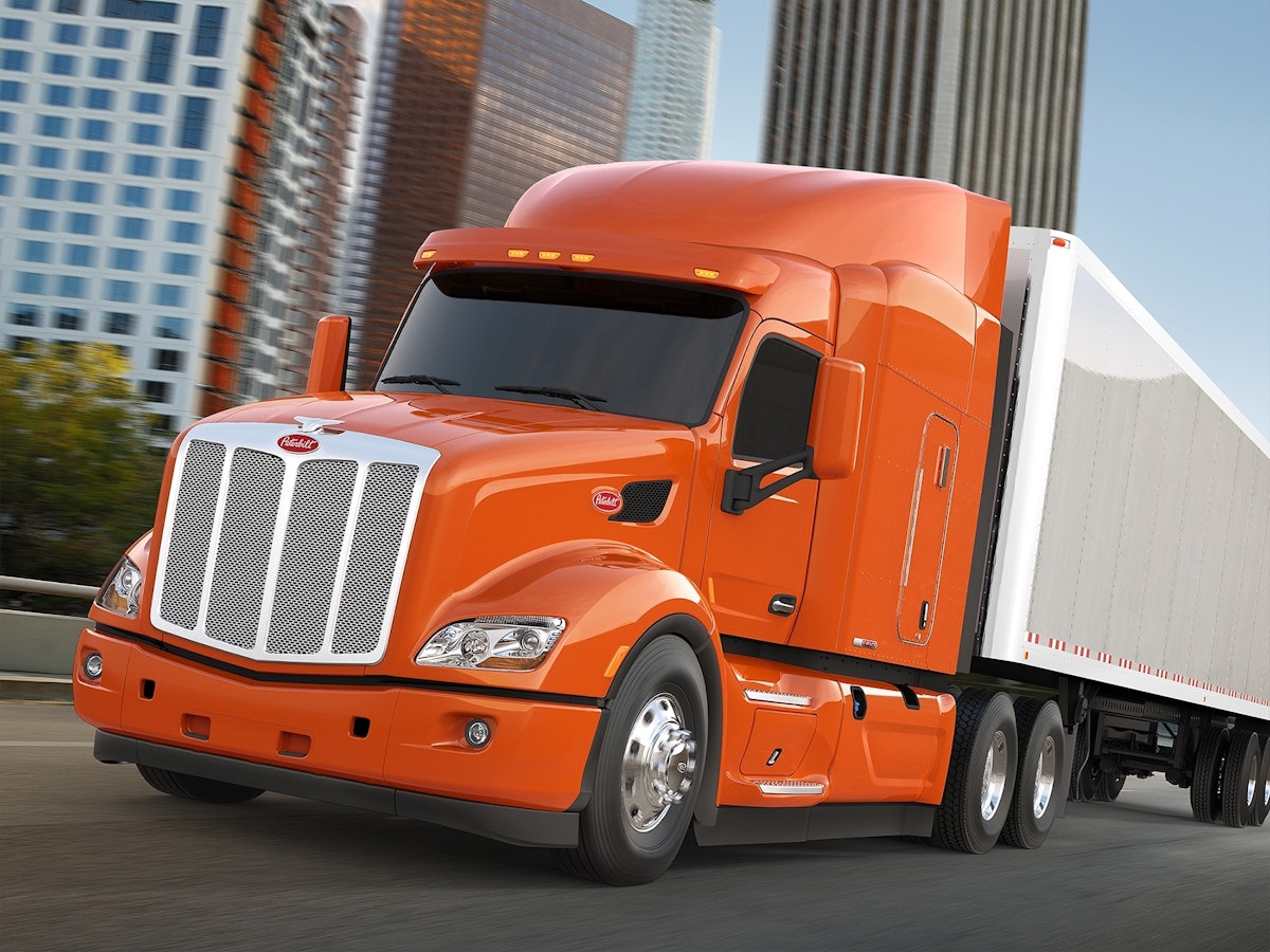 Peterbilt highlights green trucks at Earth Day Texas Commercial