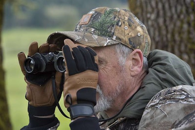 Carhartt’s DEX Gloves are snug fitting yet allow plenty of dexterity.