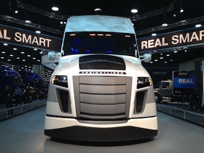 The public got an up close look at Freightliner ’s SuperTruck concept last week at the Mid-America Trucking Show.