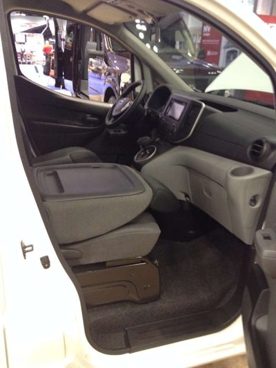 10000018_10201660486494191_240177381_n