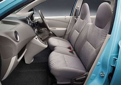datsun-go-front-seats-051