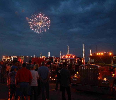 Iowa80truckstopfireworks