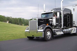 Kenworth ICON 900 3