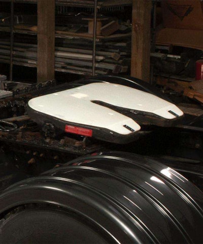 Minimizer Slick Plate Fifth-Wheel Plate