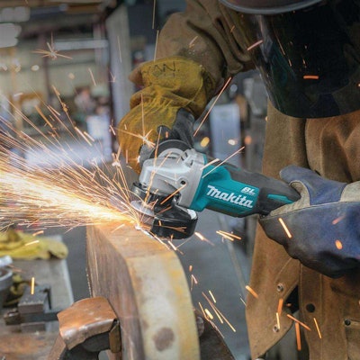 Makita_XAG06M_Action_Shot_1
