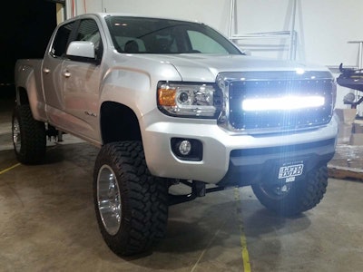 41595 2015 GMC Canyon LED Grille Application 5