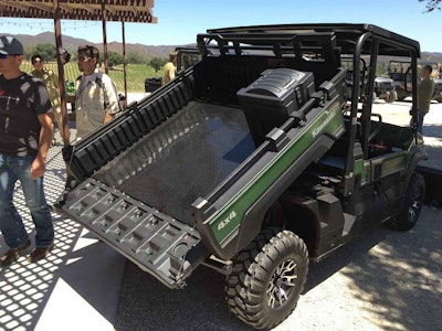 PRO-FX bed can handle a pallet with ease – even with the tailgate closed.