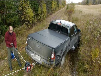 winch_pulling_truck