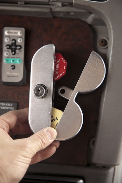 Fontaine Security Double Air Brake Lock