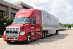 Averitt Freightliner_2