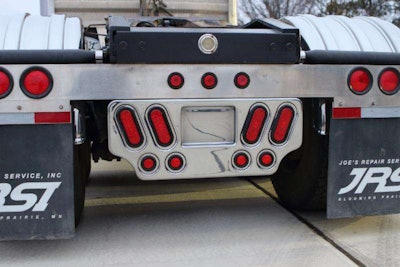 Minimizer Rear Center Light Panel