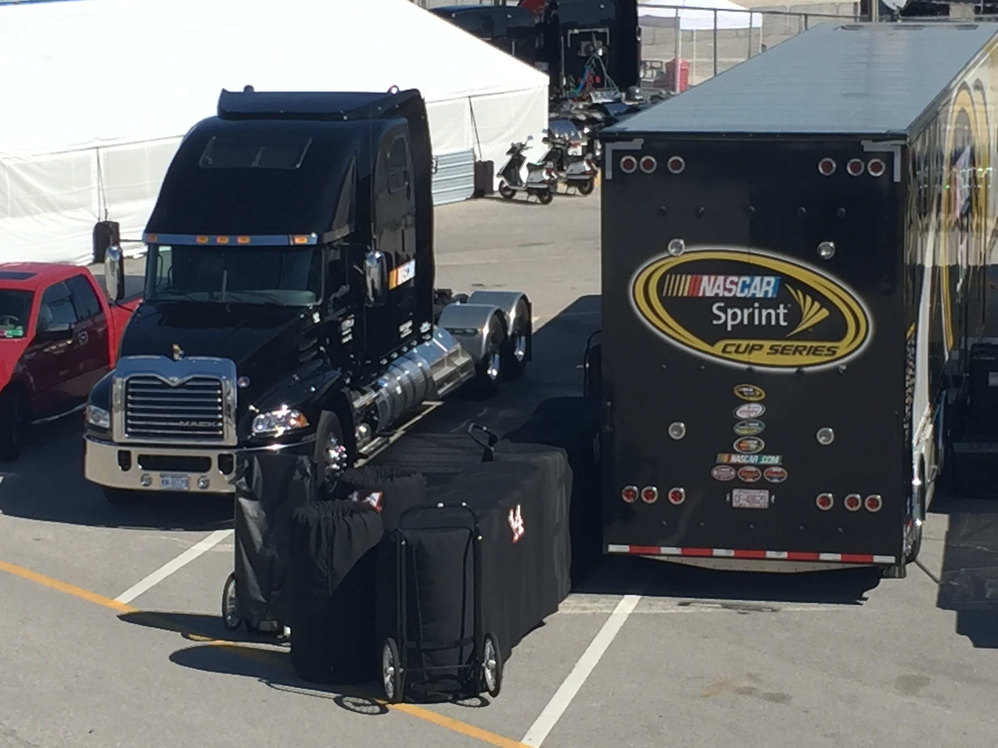 Mack Wraps First Season As Official Hauler Of Nascar Commercial Carrier Journal