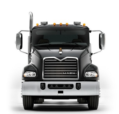 Mack Pinnacle DayCab