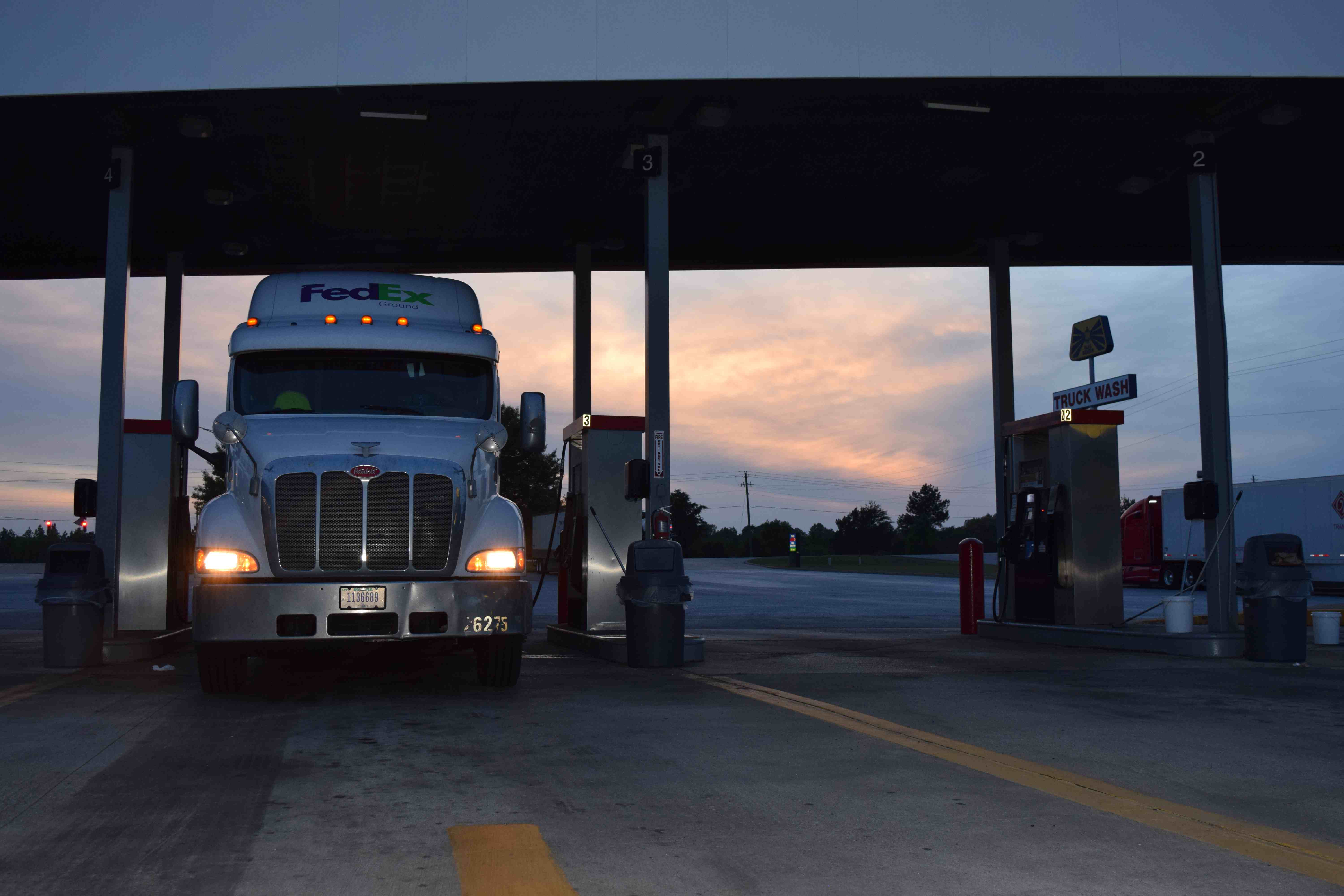 truckstop truck stop hours of service evening parking hos fuel island20160526_0053