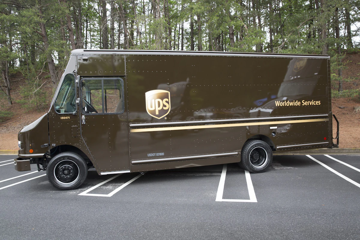 Small Auto Ups UPS fleet will add 200 hybrid vehicles | Commercial Carrier Journal
