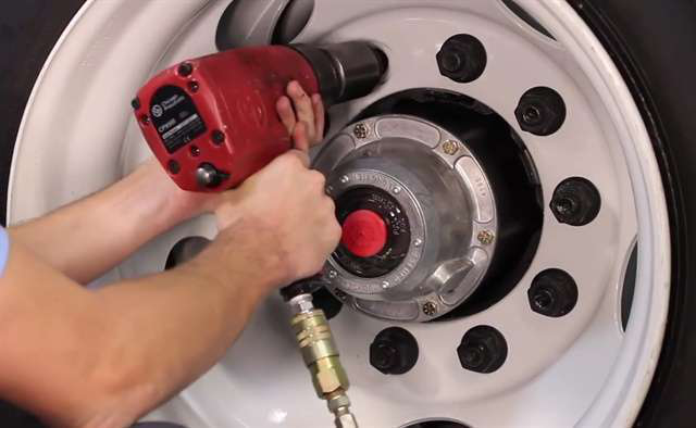 Torquing And Re Torquing Wheels Is A Tmc Recommended Practice