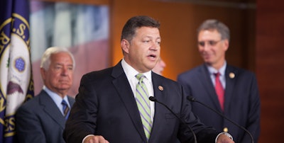 Bill Shuster (center)