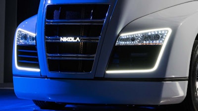 Nikola One utilizes a fully electric drivetrain powered by high-density lithium batteries, with energy supplied on-the-go by a hydrogen fuel cell.